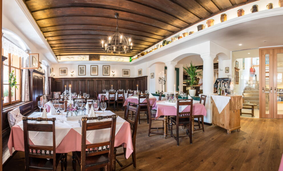 Traditionelles österreichisches Restaurant im Seewirt Zauner am Hallstätter See